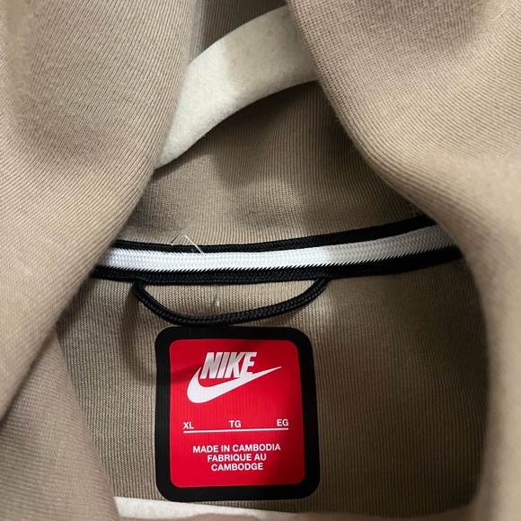 Nike tech fleece - Picture 1 of 3